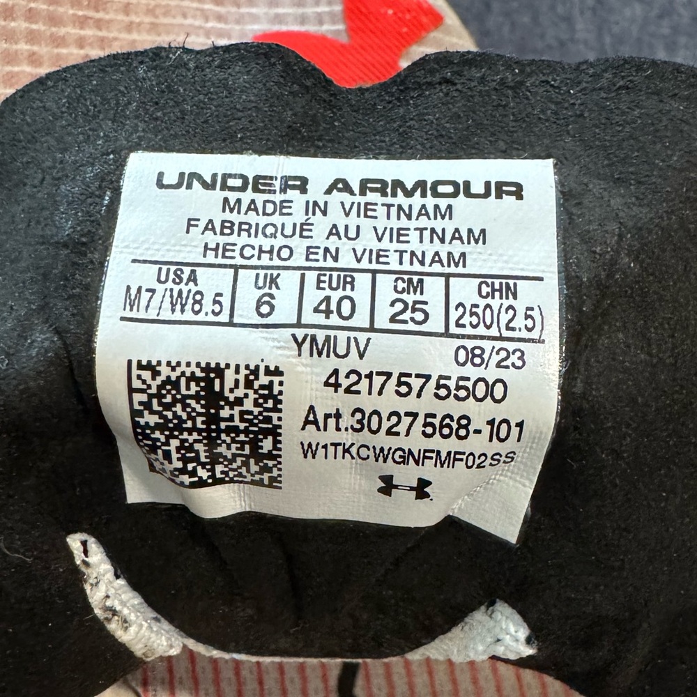 Under Armour Spikes - image 4